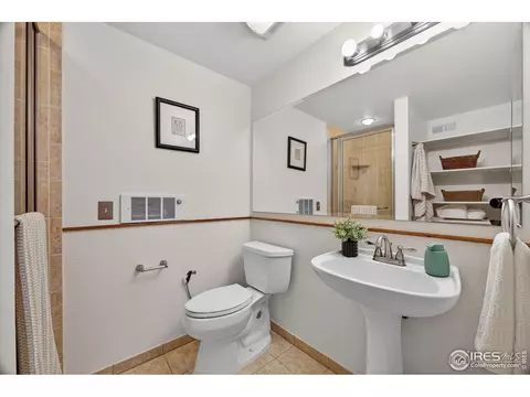 Bath - 3660 16th St, Boulder, CO 80304 photo 3 of 3