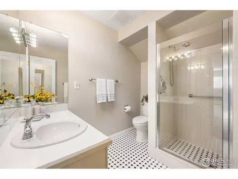 Bath - 3074 Edison Ct, Boulder, CO 80301 photo 1 of 3