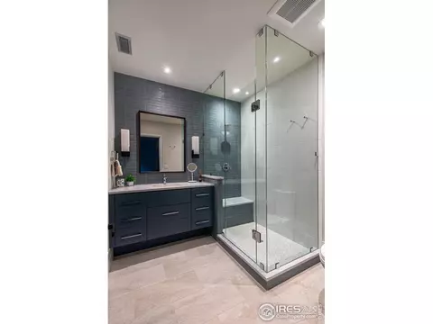 Bath - 3621 21st St, Boulder, CO 80304 photo 5 of 5