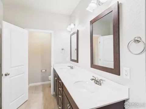 Bath - 420 S 5th St, Berthoud, CO 80513 photo 2 of 5