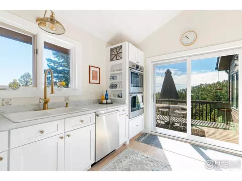 1040 Brook Rd, Boulder, CO 80302