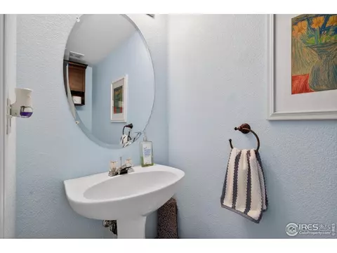 Bath - 10516 Sunburst Ave, Firestone, CO 80504 photo 1 of 4