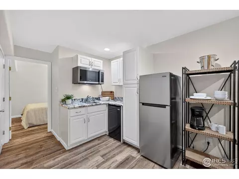 Kitchen - 10516 Sunburst Ave, Firestone, CO 80504 photo 4 of 4