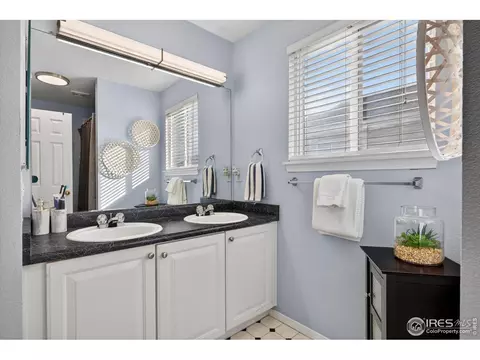 Bath - 10516 Sunburst Ave, Firestone, CO 80504 photo 3 of 4