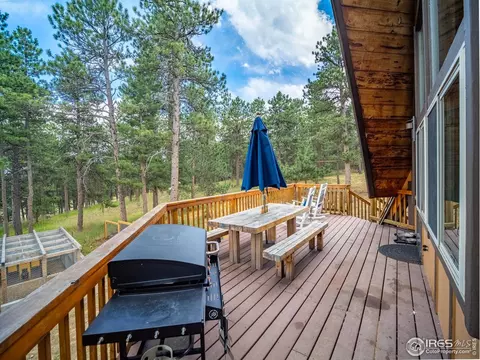 Exterior - 208 Wild Tiger Rd, Boulder, CO 80302 photo 3 of 6