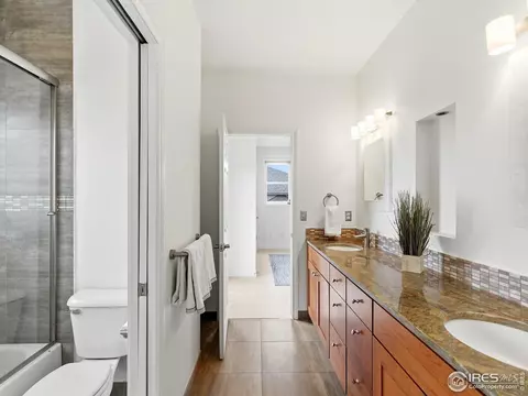 Bath - 4796 6th St, Boulder, CO 80304 photo 3 of 3