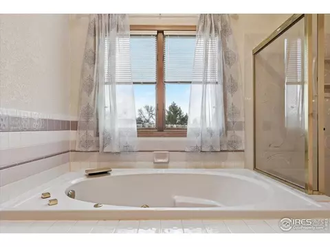 Bath - 107 S 5th St, Berthoud, CO 80513 photo 3 of 6