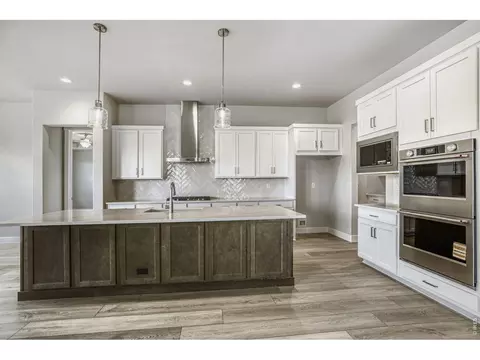 Kitchen - 1644 Sundown Run Dr, Windsor, CO 80550 photo 2 of 5