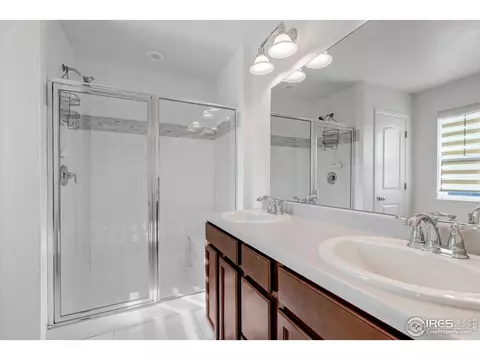 Bath - 21876 E Radcliff Cir, Aurora, CO 80015 photo 4 of 5