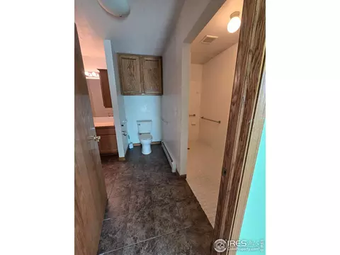 Bath - 1633 32nd St, Evans, CO 80620 photo 4 of 7