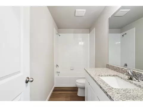 Bath - 962 Cascade Falls St, Severance, CO 80550 photo 3 of 3