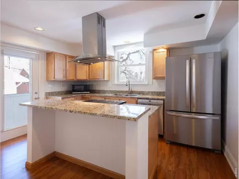 Kitchen - 613 Pine St, Boulder, CO 80302 photo 2 of 2