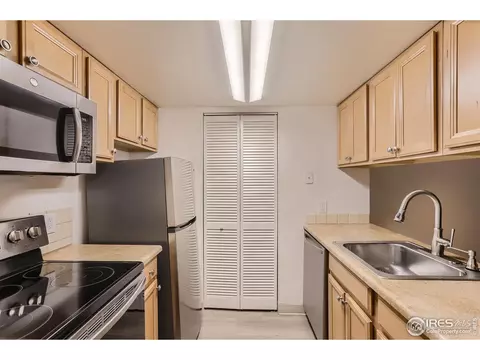 Kitchen - 1111 Maxwell Ave #105, Boulder, CO 80304 photo 3 of 3