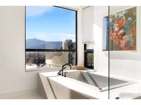 Bath - 1205 Meadow Ave, Boulder, CO 80304 photo 3 of 4