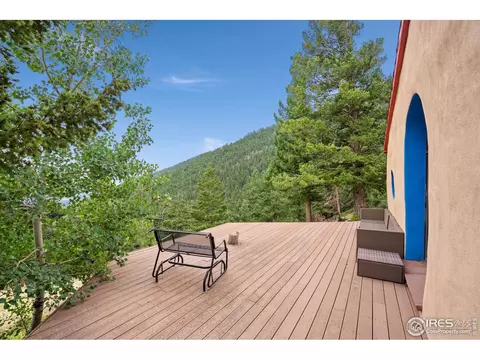 Exterior - 1000 Alaska Rd, Boulder, CO 80302 photo 7 of 10