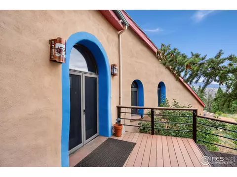 Exterior - 1000 Alaska Rd, Boulder, CO 80302 photo 5 of 10