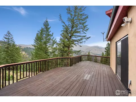 Exterior - 1000 Alaska Rd, Boulder, CO 80302 photo 2 of 10