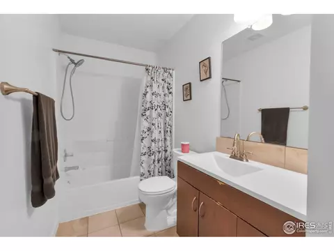 Bath - 110 Keep Cir, Berthoud, CO 80513 photo 1 of 2