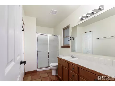 Bath - 302 Grant St, Frederick, CO 80530 photo 1 of 3