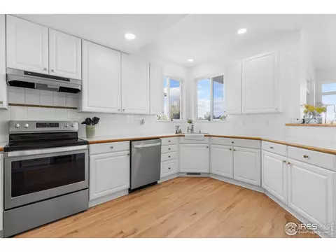 Kitchen - 6663 Bean Mountain Ln, Boulder, CO 80301 photo 1 of 3