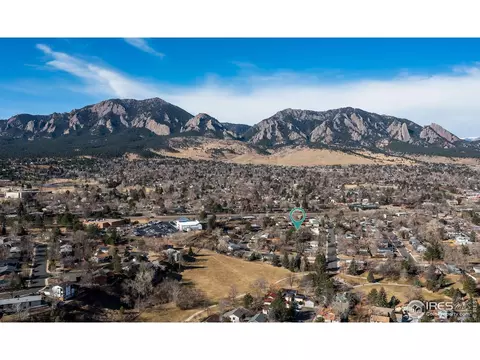4445 Squires Cir, Boulder, CO 80305 photo 2