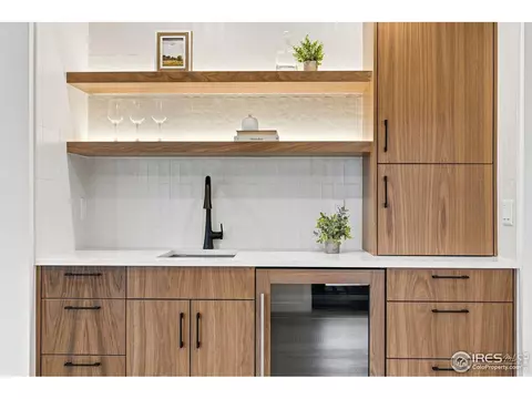 Kitchen - 7312 Island Cir, Boulder, CO 80301 photo 7 of 7