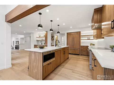 Kitchen - 7312 Island Cir, Boulder, CO 80301 photo 3 of 7