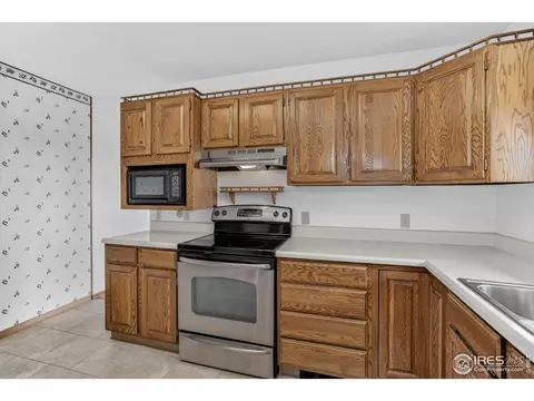 Kitchen - 15655 Mossrock Dr, Longmont, CO 80503 photo 5 of 5