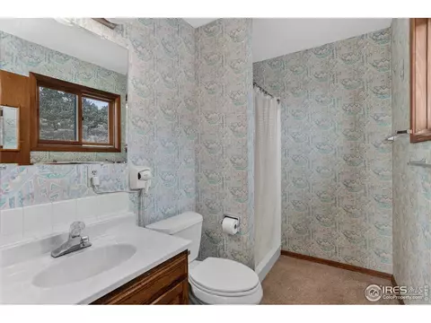 Bath - 15655 Mossrock Dr, Longmont, CO 80503 photo 1 of 3