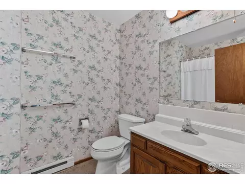 Bath - 15655 Mossrock Dr, Longmont, CO 80503 photo 2 of 3