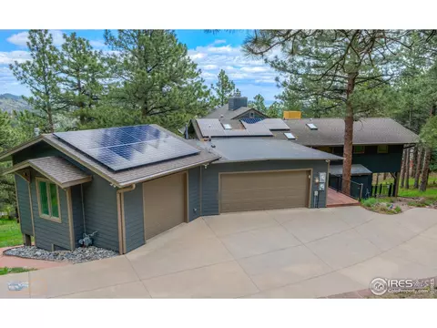 Exterior - 335 Pine Tree Ln, Boulder, CO 80304 photo 6 of 8