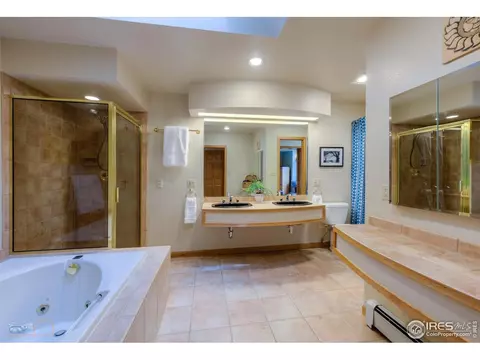 Bath - 335 Pine Tree Ln, Boulder, CO 80304 photo 1 of 4