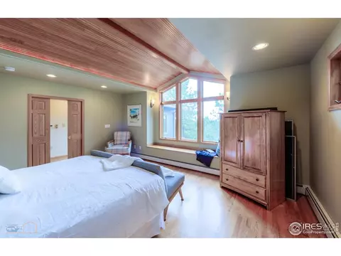 Bedroom - 335 Pine Tree Ln, Boulder, CO 80304 photo 1 of 4
