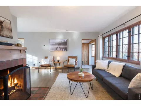 Living - 911 Lincoln Pl, Boulder, CO 80302 photo 1 of 10