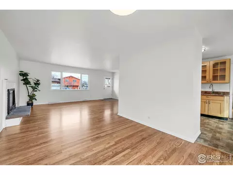 Living - 4453 Hamilton Ct, Boulder, CO 80305 photo 9 of 10