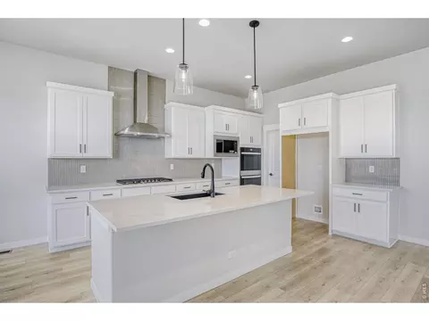Kitchen - 2064 Dusk Ct, Windsor, CO 80550 photo 3 of 4