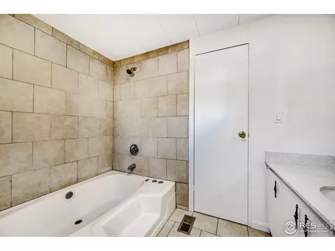 1106 Macdavidson Cir, Dacono, CO 80514 photo 24