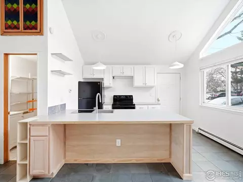 Kitchen - 4855 Edison Ave #A, Boulder, CO 80301 photo 3 of 6