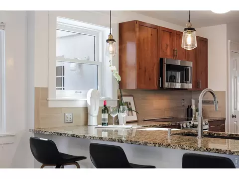 Kitchen - 751 Grant Pl, Boulder, CO 80302 photo 2 of 4