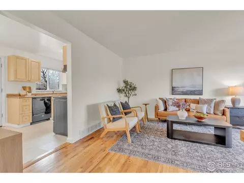 Living - 780 33rd St, Boulder, CO 80303 photo 2 of 2