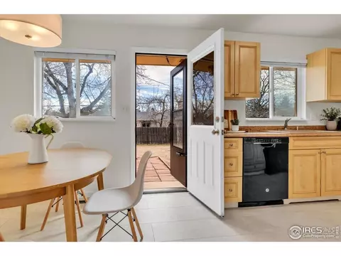Entry Way - 780 33rd St, Boulder, CO 80303 photo 2 of 3