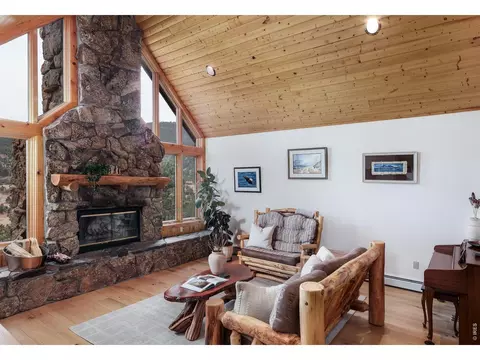 Living - 35 Cody Ct, Lyons, CO 80540 photo 2 of 3