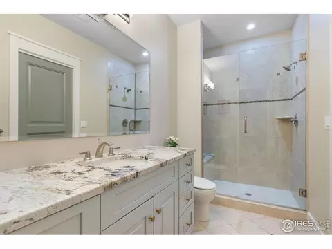 Bath - 7205 Rustic Trl, Boulder, CO 80301 photo 6 of 7