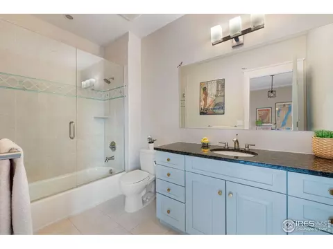 Bath - 7205 Rustic Trl, Boulder, CO 80301 photo 5 of 7