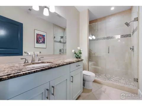 Bath - 7205 Rustic Trl, Boulder, CO 80301 photo 7 of 7