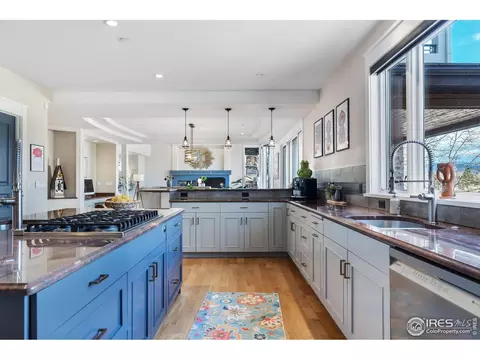 Kitchen - 7205 Rustic Trl, Boulder, CO 80301 photo 7 of 7