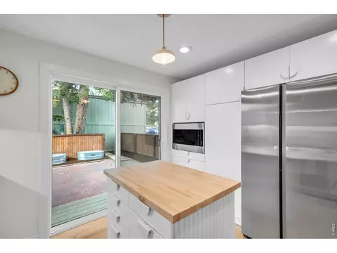 Kitchen - 4286 Greenbriar Blvd, Boulder, CO 80305 photo 5 of 6