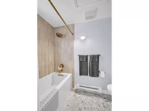 Bath - 4286 Greenbriar Blvd, Boulder, CO 80305 photo 3 of 4