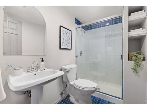 Bath - 1152 Orange Pl, Boulder, CO 80304 photo 4 of 4