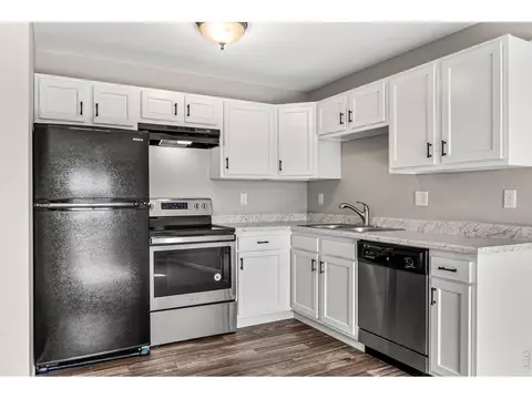 Kitchen - 5120 Williams Fork Trl #206, Boulder, CO 80301 photo 3 of 3